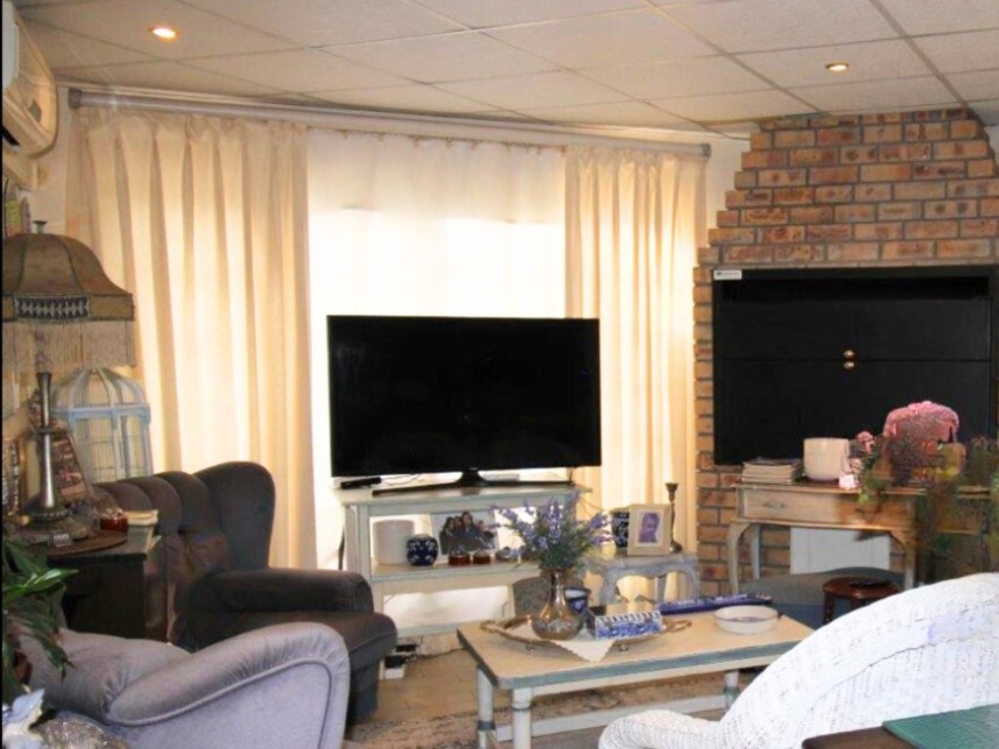 9 Bedroom Property for Sale in Universitas Free State